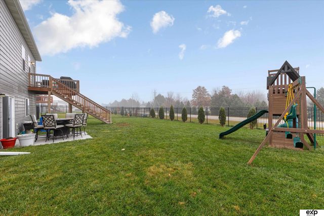 12109 S 204 Avenue, Gretna, NE 68028