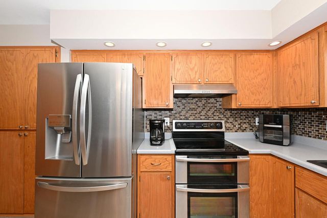 118 Mckenzie ROAD, Mukwonago, WI 53149