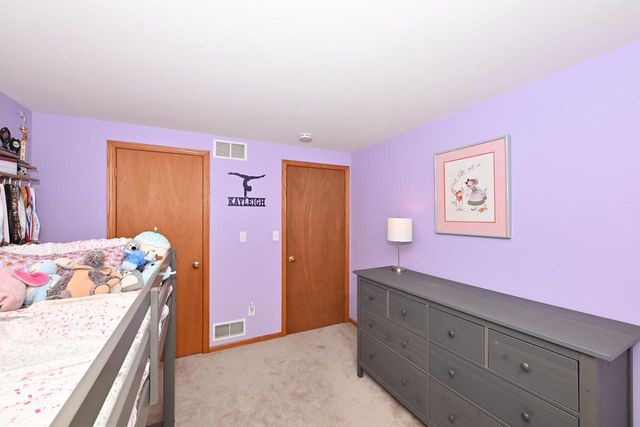 118 Mckenzie ROAD, Mukwonago, WI 53149