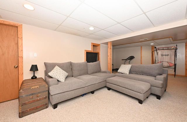 118 Mckenzie ROAD, Mukwonago, WI 53149