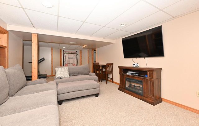 118 Mckenzie ROAD, Mukwonago, WI 53149