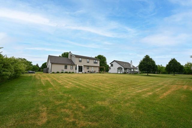 118 Mckenzie ROAD, Mukwonago, WI 53149