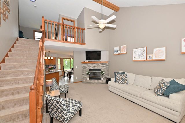 118 Mckenzie ROAD, Mukwonago, WI 53149