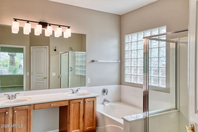844 E INDIAN WELLS Place, Chandler, AZ 85249