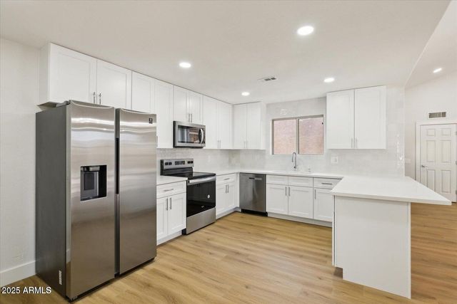 26034 S GLENBURN Drive, Sun Lakes, AZ 85248