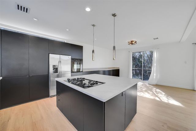 320 Detering Street, Houston, TX 77007