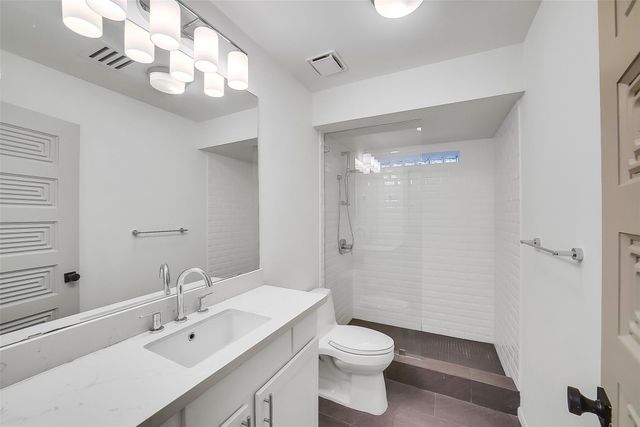 320 Detering Street, Houston, TX 77007