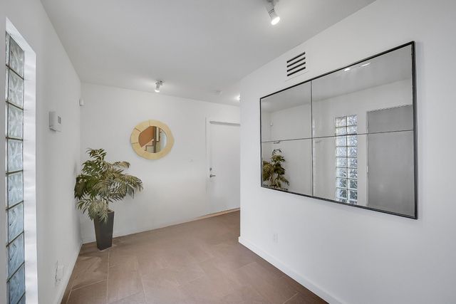 320 Detering Street, Houston, TX 77007