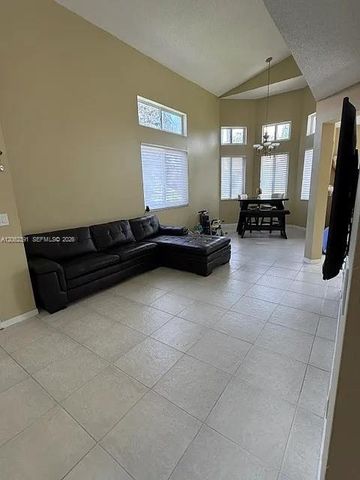 1092 SW 158th Avenue, Pembroke Pines, FL 33027