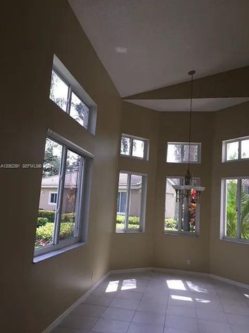 1092 SW 158th Avenue, Pembroke Pines, FL 33027