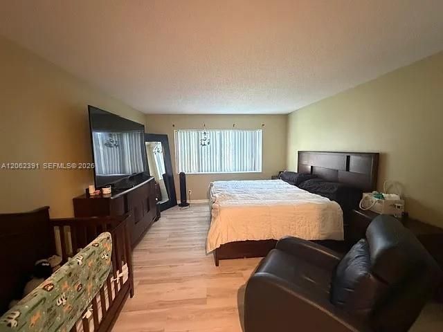 1092 SW 158th Avenue, Pembroke Pines, FL 33027