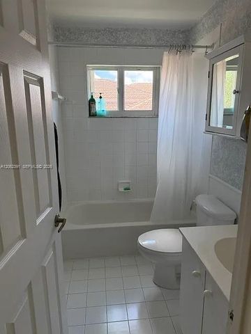 1092 SW 158th Avenue, Pembroke Pines, FL 33027