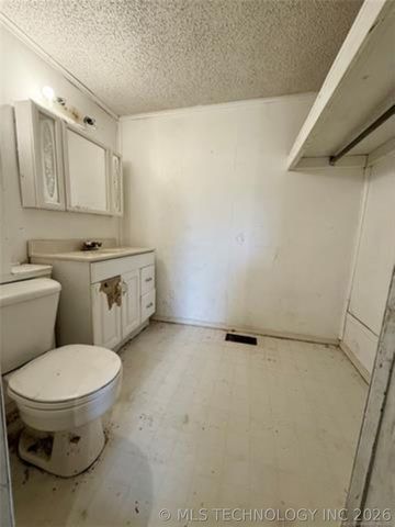 26945 S 206 Road, Henryetta, OK 74437