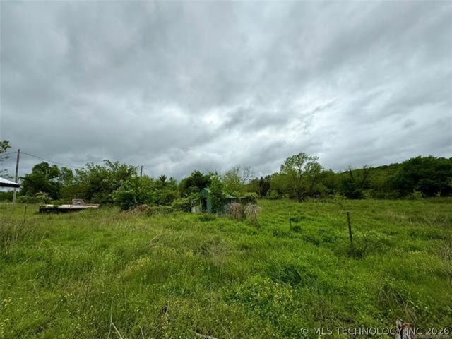 26945 S 206 Road, Henryetta, OK 74437