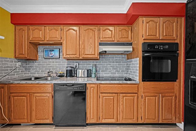 8935 SW 186th Ter, Cutler Bay, FL 33157