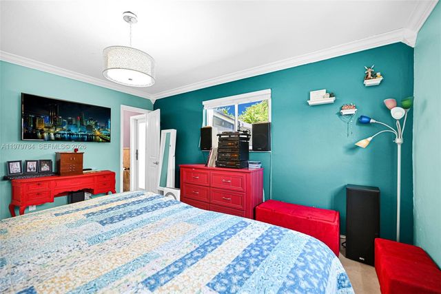 8935 SW 186th Ter, Cutler Bay, FL 33157