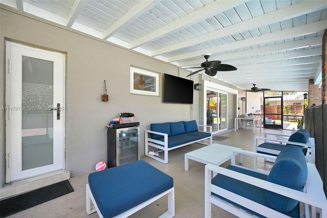 8935 SW 186th Ter, Cutler Bay, FL 33157