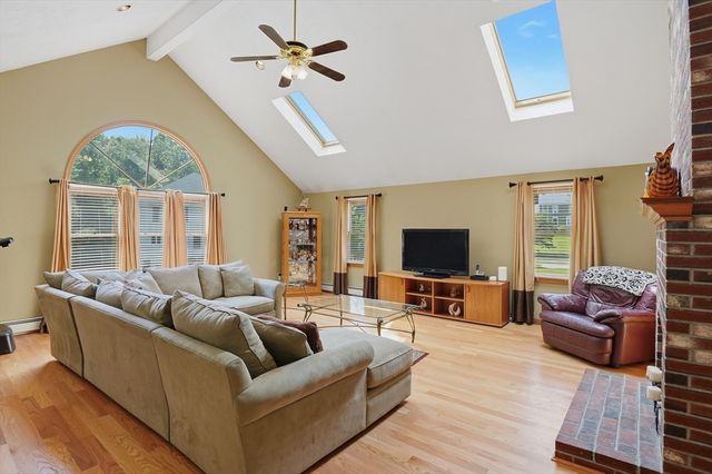19 Jencks Road, Milford, MA 01757