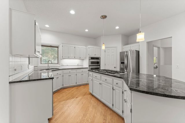 6370 129th Street W, Apple Valley, MN 55124