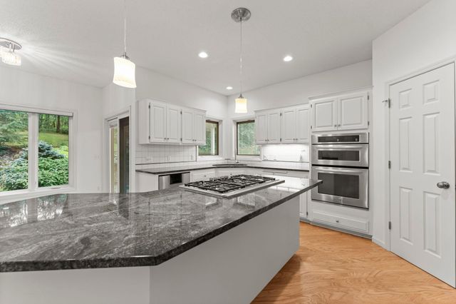 6370 129th Street W, Apple Valley, MN 55124