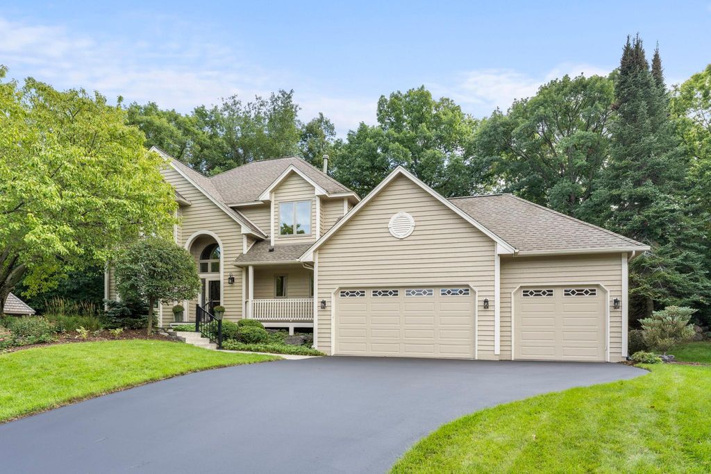 6370 129th Street W, Apple Valley, MN 55124 — exterior