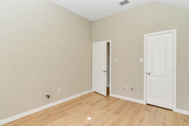 1517 White Willow Lane, Arlington, TX 76002