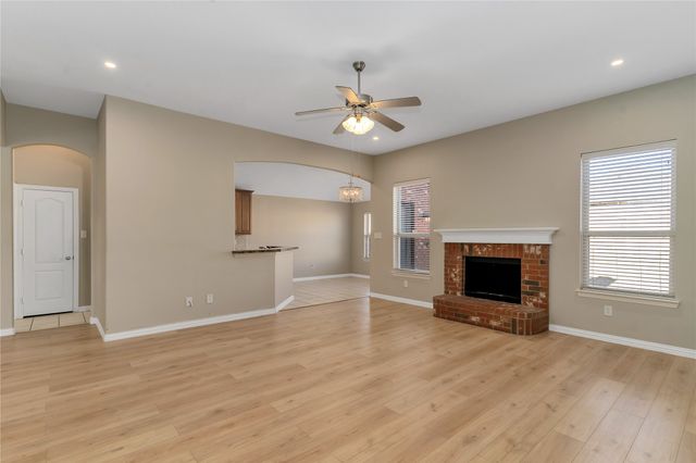 1517 White Willow Lane, Arlington, TX 76002