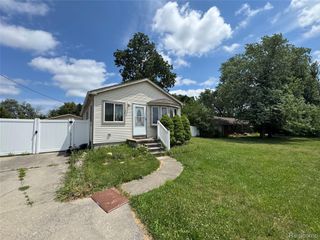 15345 Jackson Street, Taylor, MI 48180