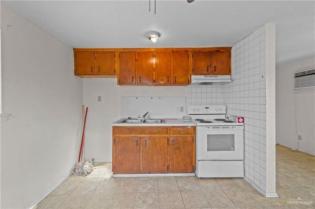 513 Doherty Avenue, Mission, TX 78572