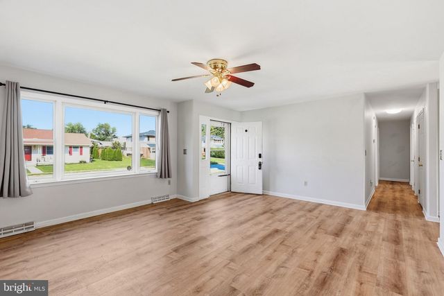 949 JANEKA LN, Dover, DE 19904