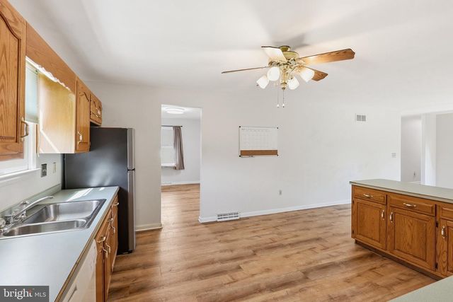 949 JANEKA LN, Dover, DE 19904