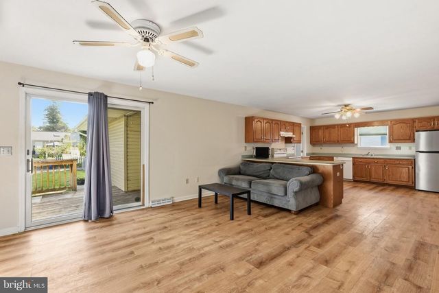 949 JANEKA LN, Dover, DE 19904