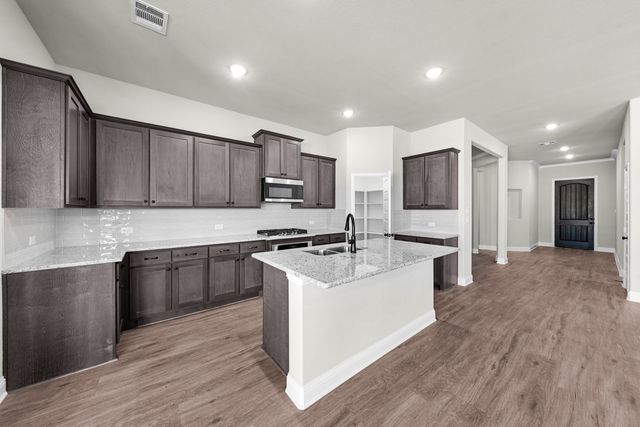 121 Doris Drive, Canton, TX 75103
