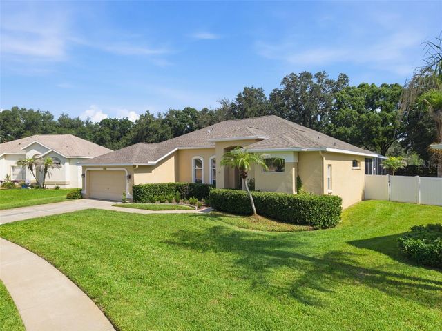 4704 RED WARBLER LANE, Valrico, FL 33596