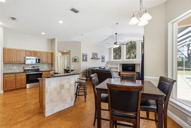 4704 RED WARBLER LANE, Valrico, FL 33596