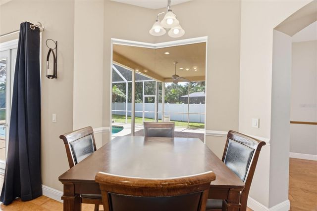 4704 RED WARBLER LANE, Valrico, FL 33596