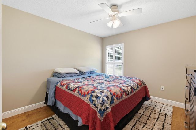 4704 RED WARBLER LANE, Valrico, FL 33596