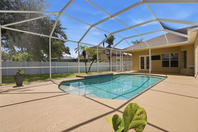 4704 RED WARBLER LANE, Valrico, FL 33596