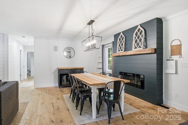 4274 Sunnydell Drive, Winston Salem, NC 27106