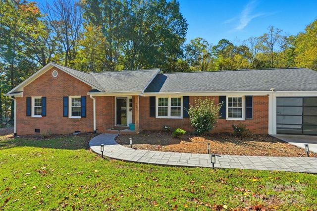 4274 Sunnydell Drive, Winston Salem, NC 27106