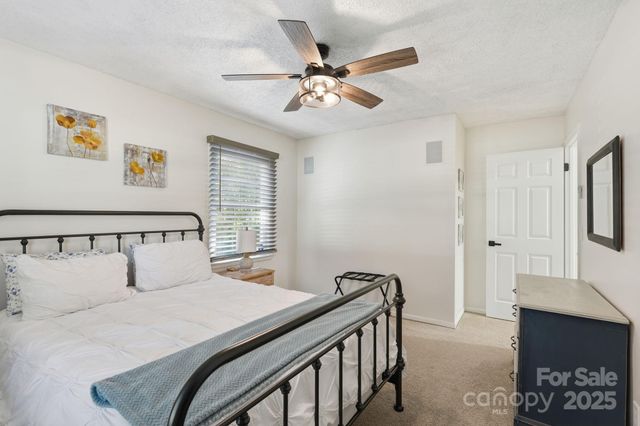 4274 Sunnydell Drive, Winston Salem, NC 27106