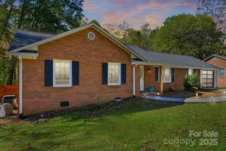 4274 Sunnydell Drive, Winston Salem, NC 27106