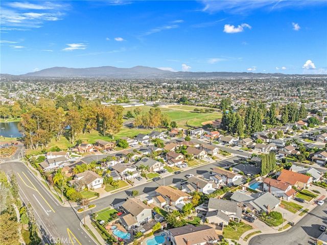 2225 Monte Carlo, Placentia, CA 92870