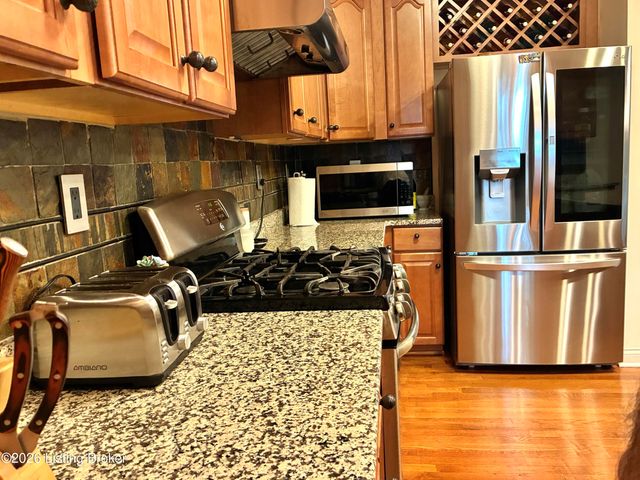 5127 Craigs Creek Dr, Louisville, KY 40241