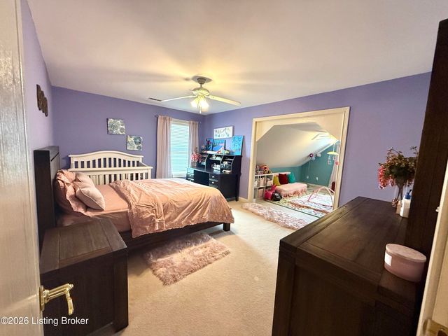5127 Craigs Creek Dr, Louisville, KY 40241