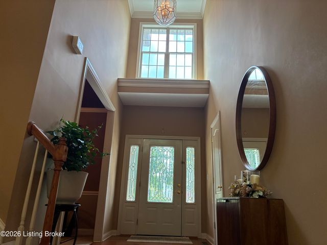 5127 Craigs Creek Dr, Louisville, KY 40241
