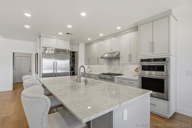 5013 Lake Breeze Road, Grove, OK 74344