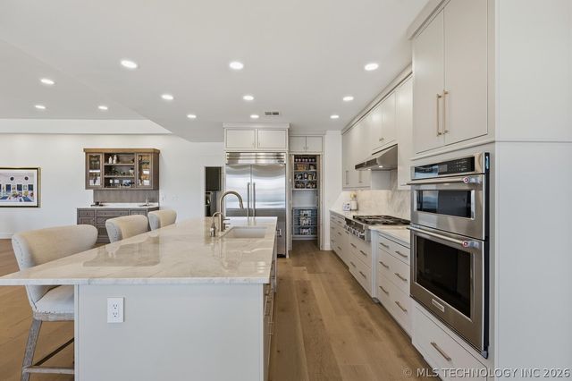 5013 Lake Breeze Road, Grove, OK 74344