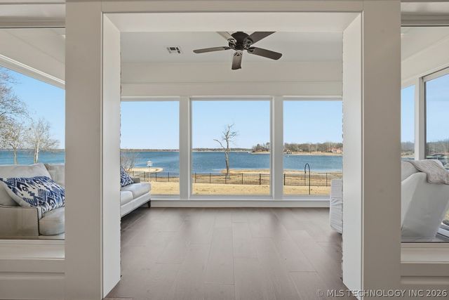 5013 Lake Breeze Road, Grove, OK 74344