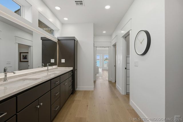 5013 Lake Breeze Road, Grove, OK 74344